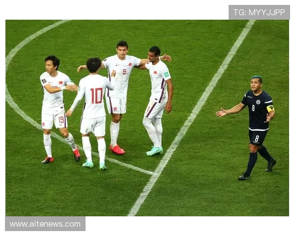 中国足球队在友谊赛中以19比0大胜关岛队创造历史新纪录