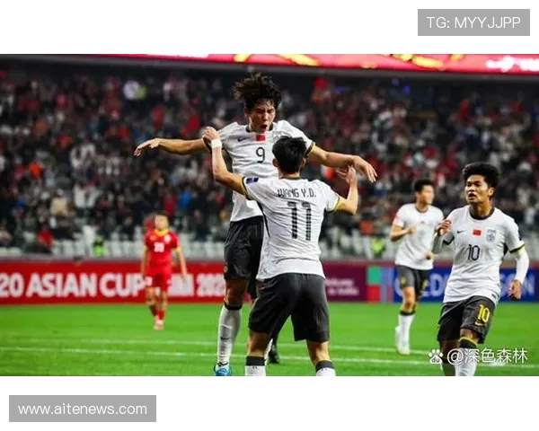 玛丽港与华沙军团激战正酣谁将赢得这场足球盛宴的胜利