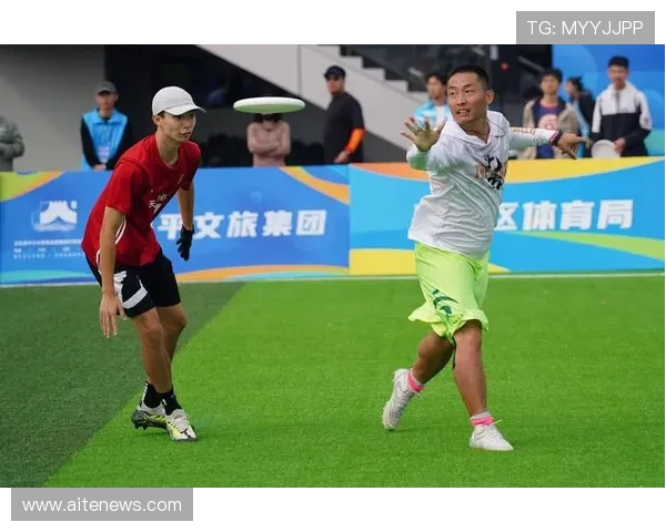 吴秀英独家分享飞盘运动的技巧与心得体会让你轻松上手享受乐趣 吴秀英独家分享飞盘运动的技巧与心得体会让你轻松上手享受乐趣